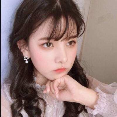 日经指数上涨1.9% 金属和芯片股领涨